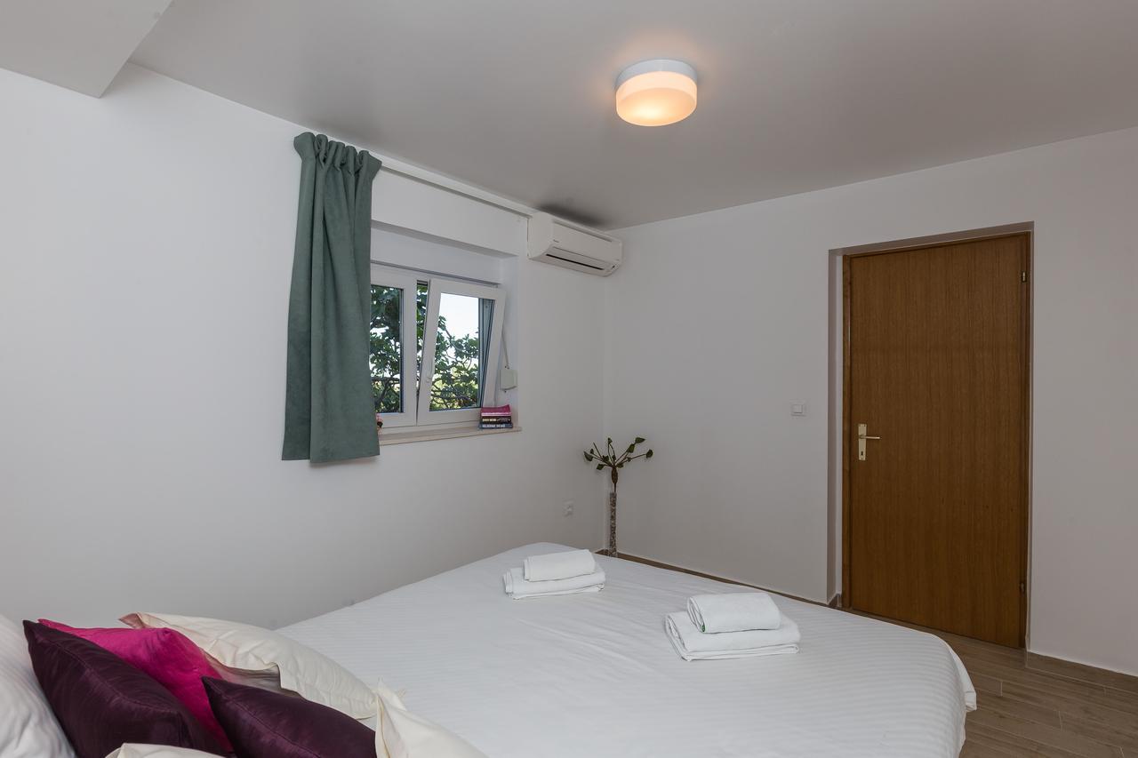 Apartments Carol Royal 챠브타트 외부 사진