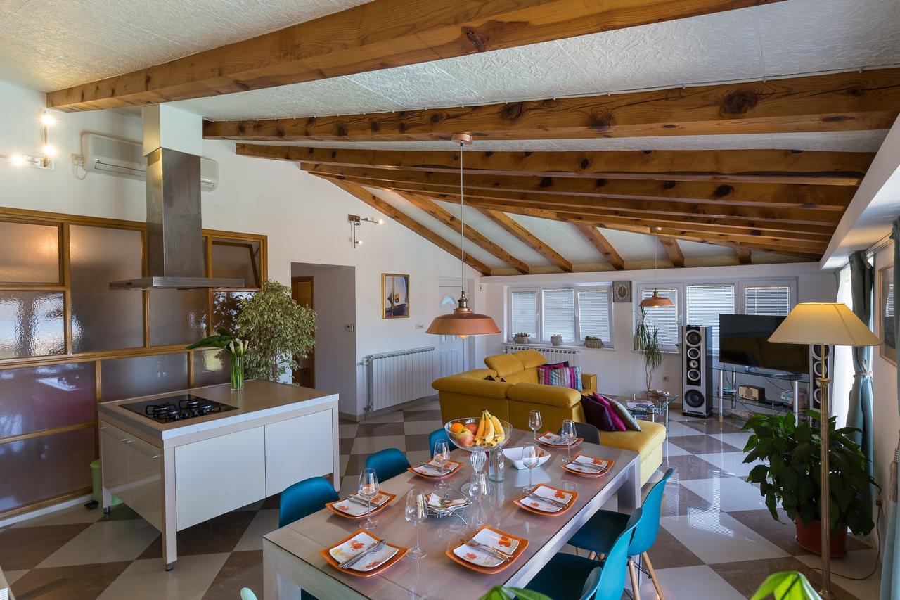 Apartments Carol Royal 챠브타트 외부 사진
