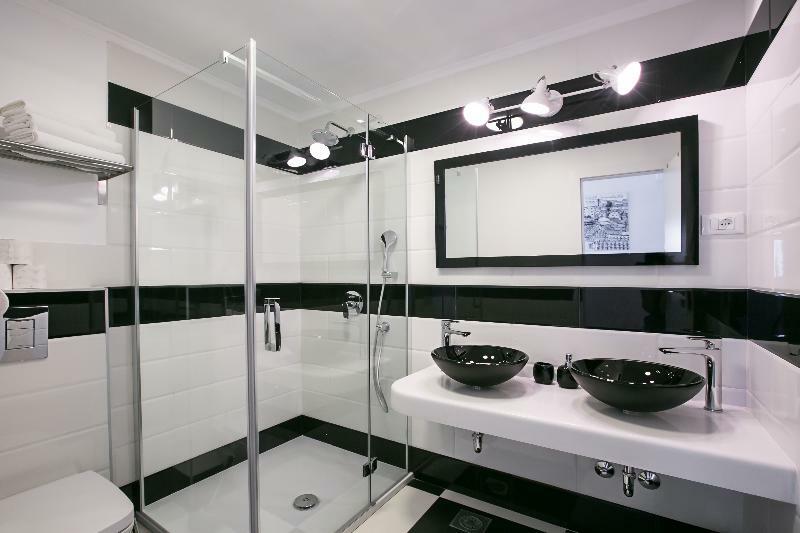 Apartments Carol Royal 챠브타트 외부 사진