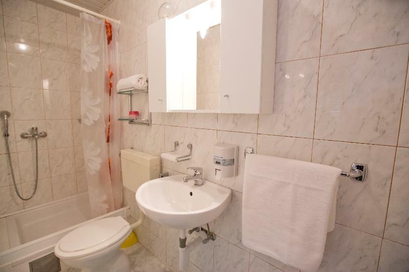 Apartments Carol Royal 챠브타트 외부 사진